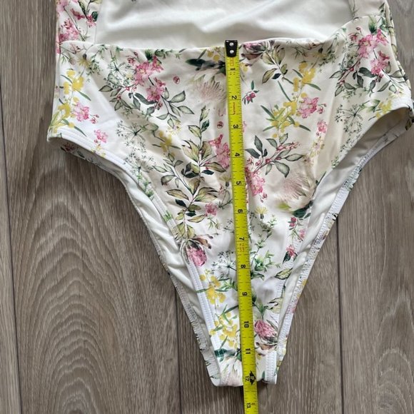 CIKADA | White One Piece Floral Bathing Suit - Picture 11 of 13